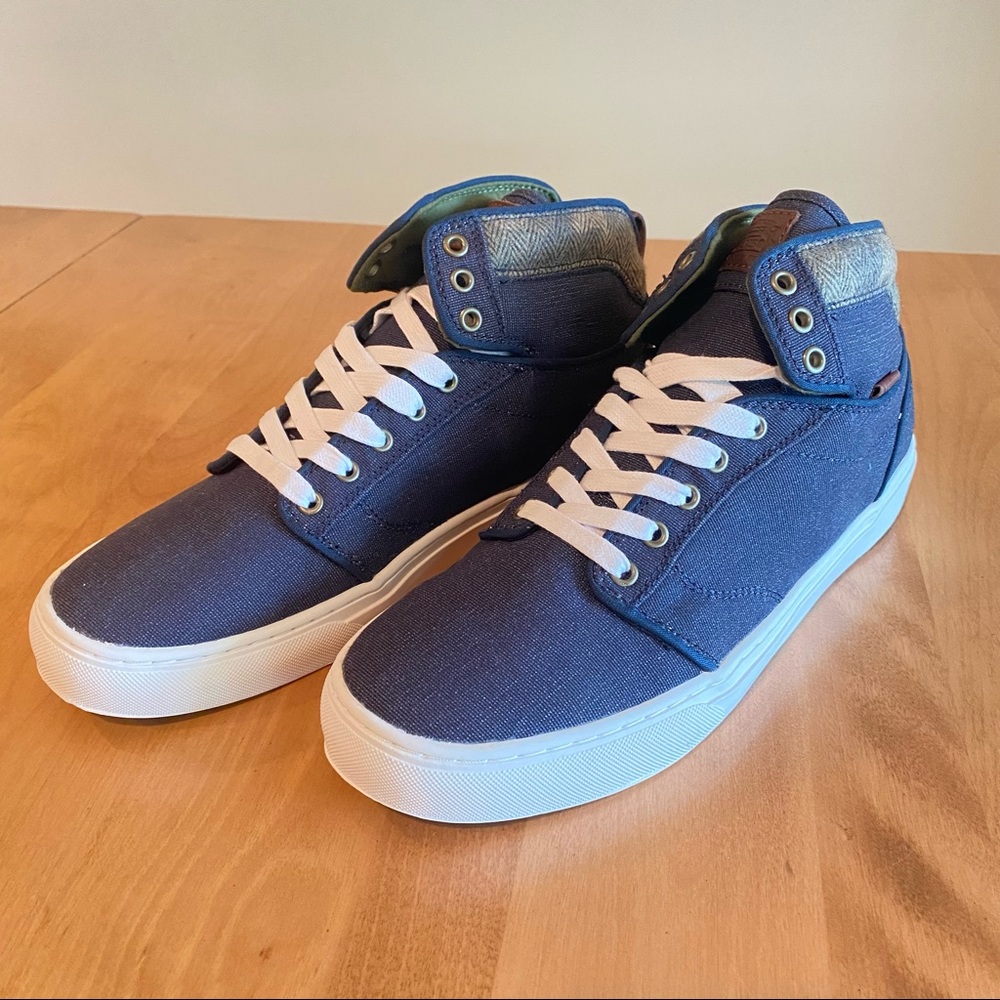 New Vans Alomar (Suiting Clash) Parisian night/wht